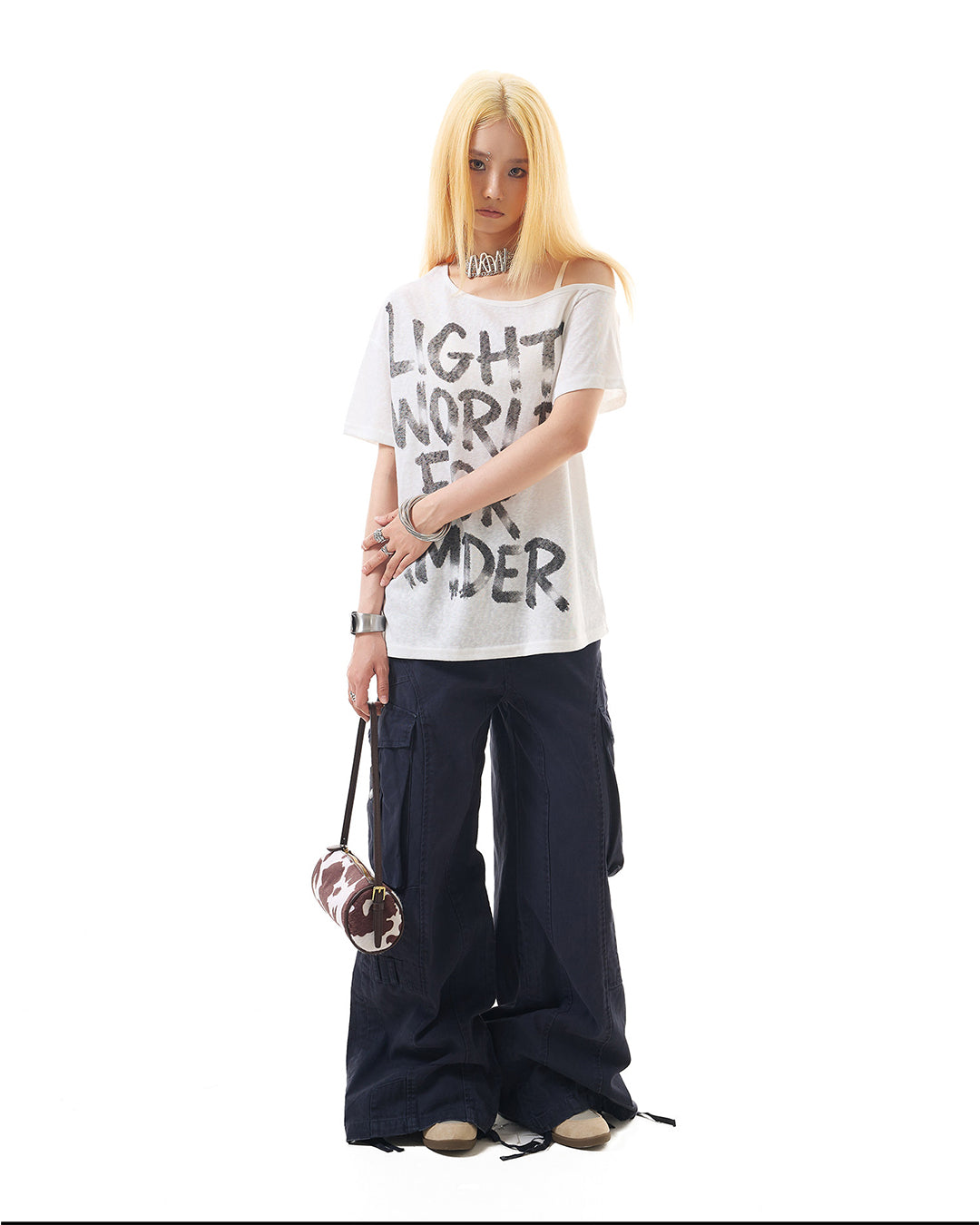 LETTER GRAPHIC OFF-SHOULDER LOOSE FIT T-SHIRTS - WHITE