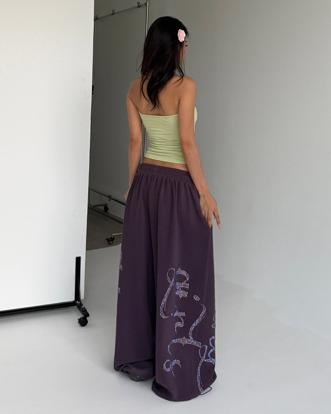 RHINESTONE LETTER TRAINING SWEATPANTS - PURPLE