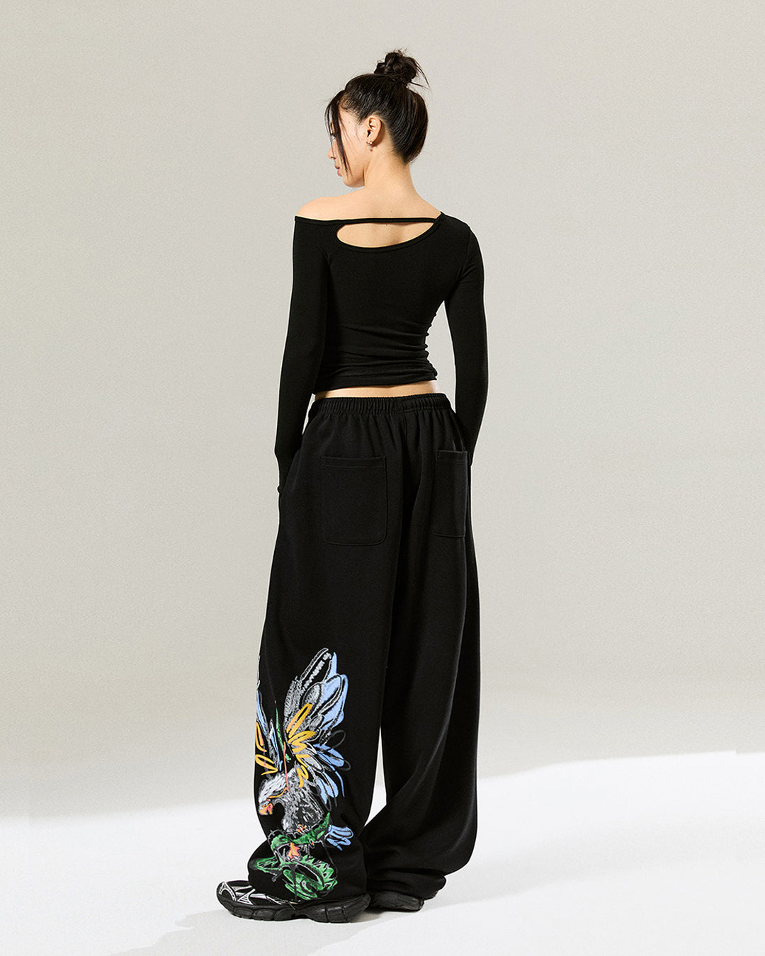 EAGLE GRAPHIC SWEATPANTS - BLACK