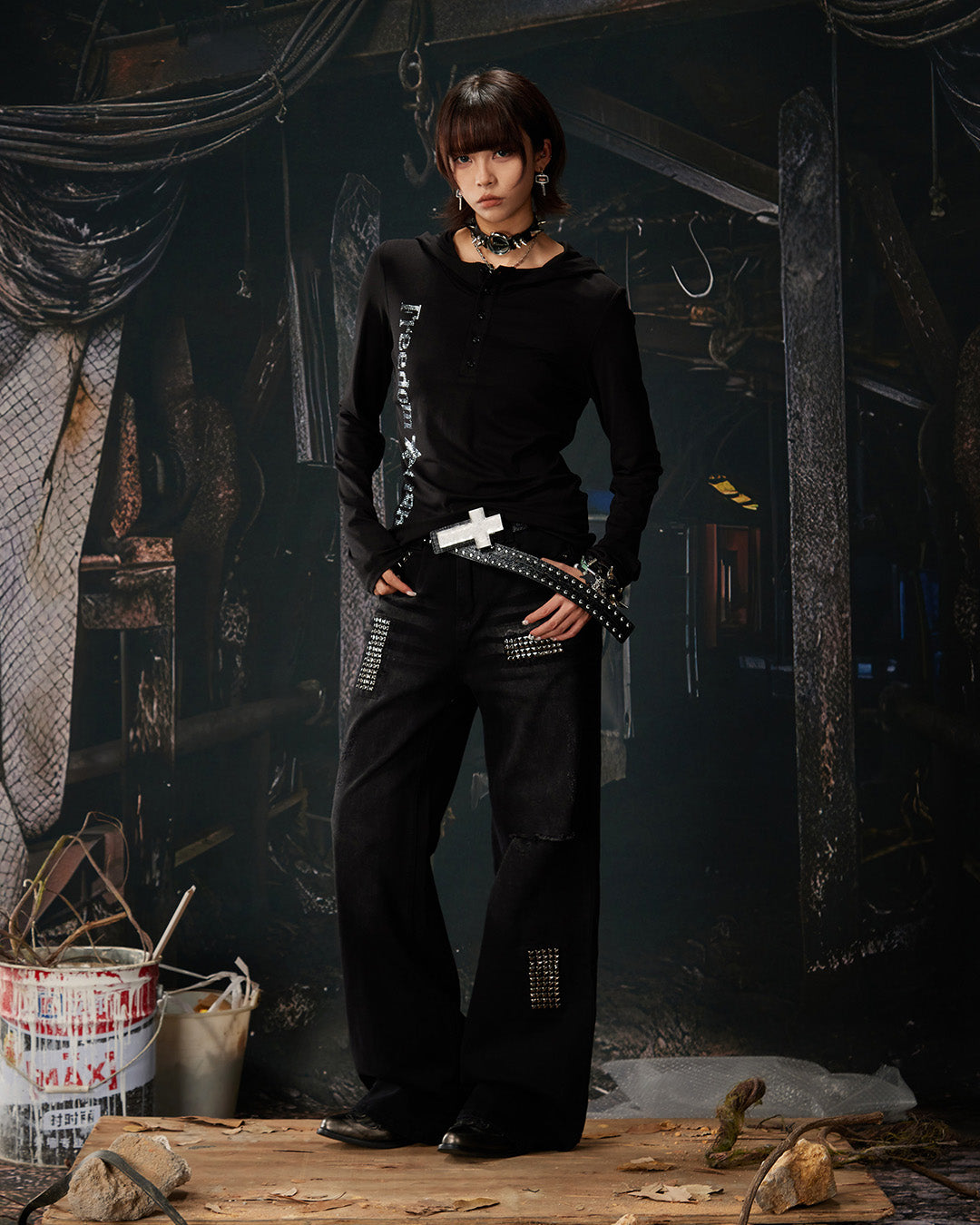 Y2K LETTER STAR RHINESTONE HOODIED TOPS - BLACK
