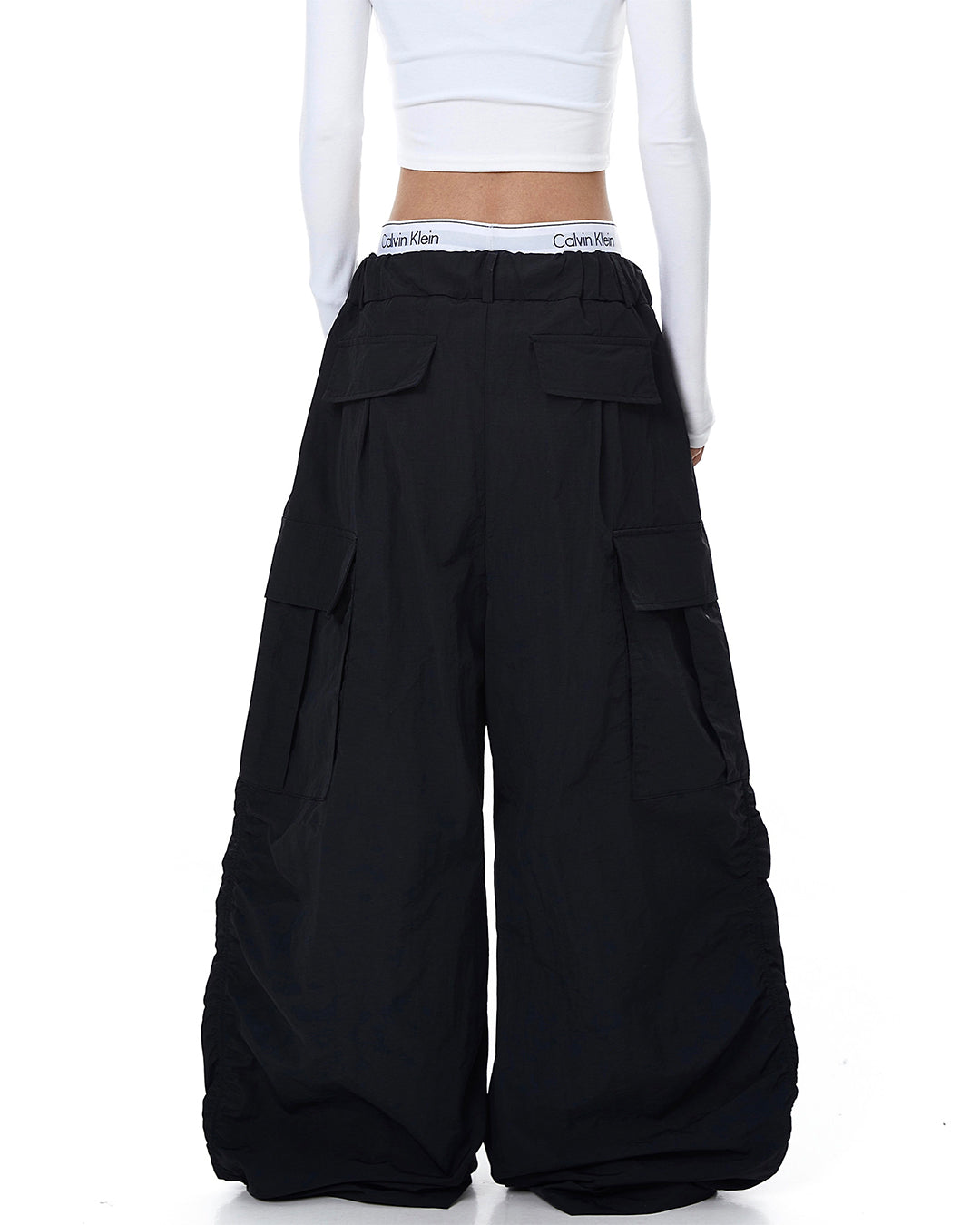 LETTER EMBROIDERED MULTI-POCKET PARACHUTE PANTS - BLACK