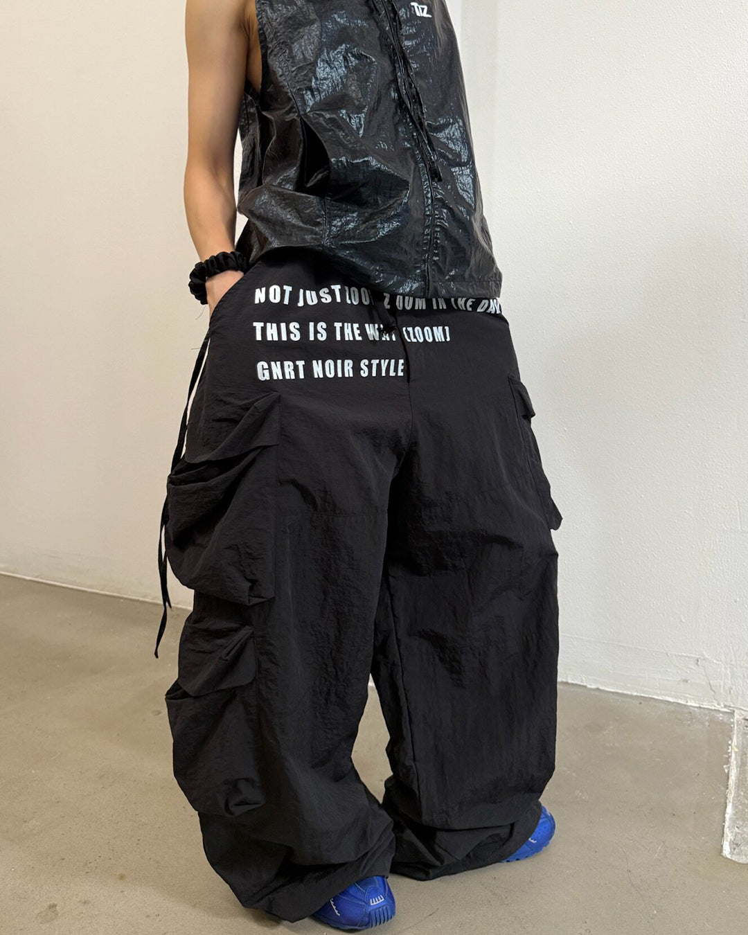 STREETWEAR LETTER PRINT CARGO QUICK-DRY PANTS - BLACK