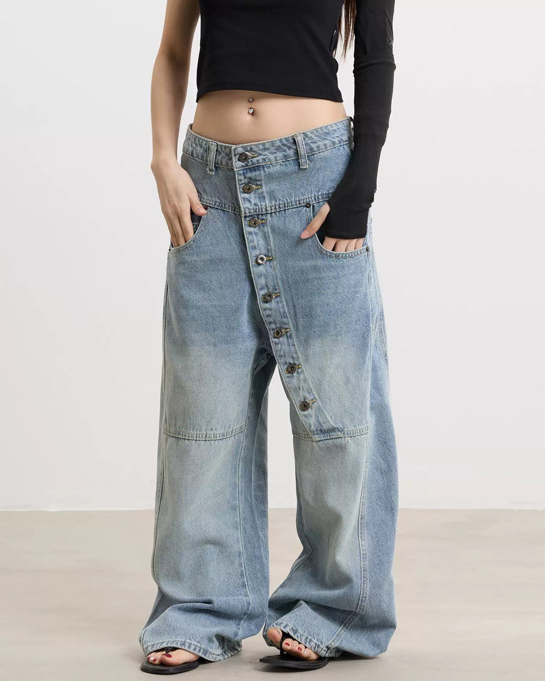 HEAVY WASH DECONSTRUCTED ASYMMETRIC BUTTON JEANS - BLUE