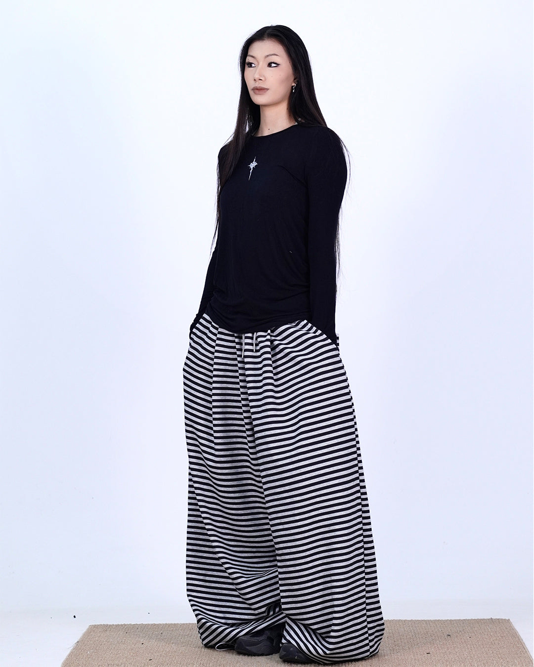 JAZZ DRAWSTRING STRIPED SWEATPANTS - GREY &amp; BLACK
