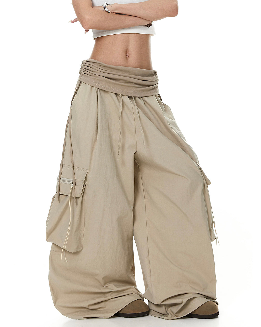 FOLD-OVER WAIST RUCHED PARACHUTE PANTS - KHAKI