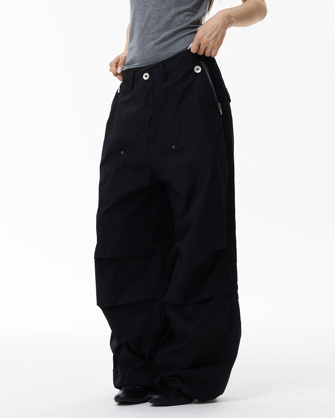 QUICK-DRY RELAXED PARACHUTE CARGO PANTS - BLACK