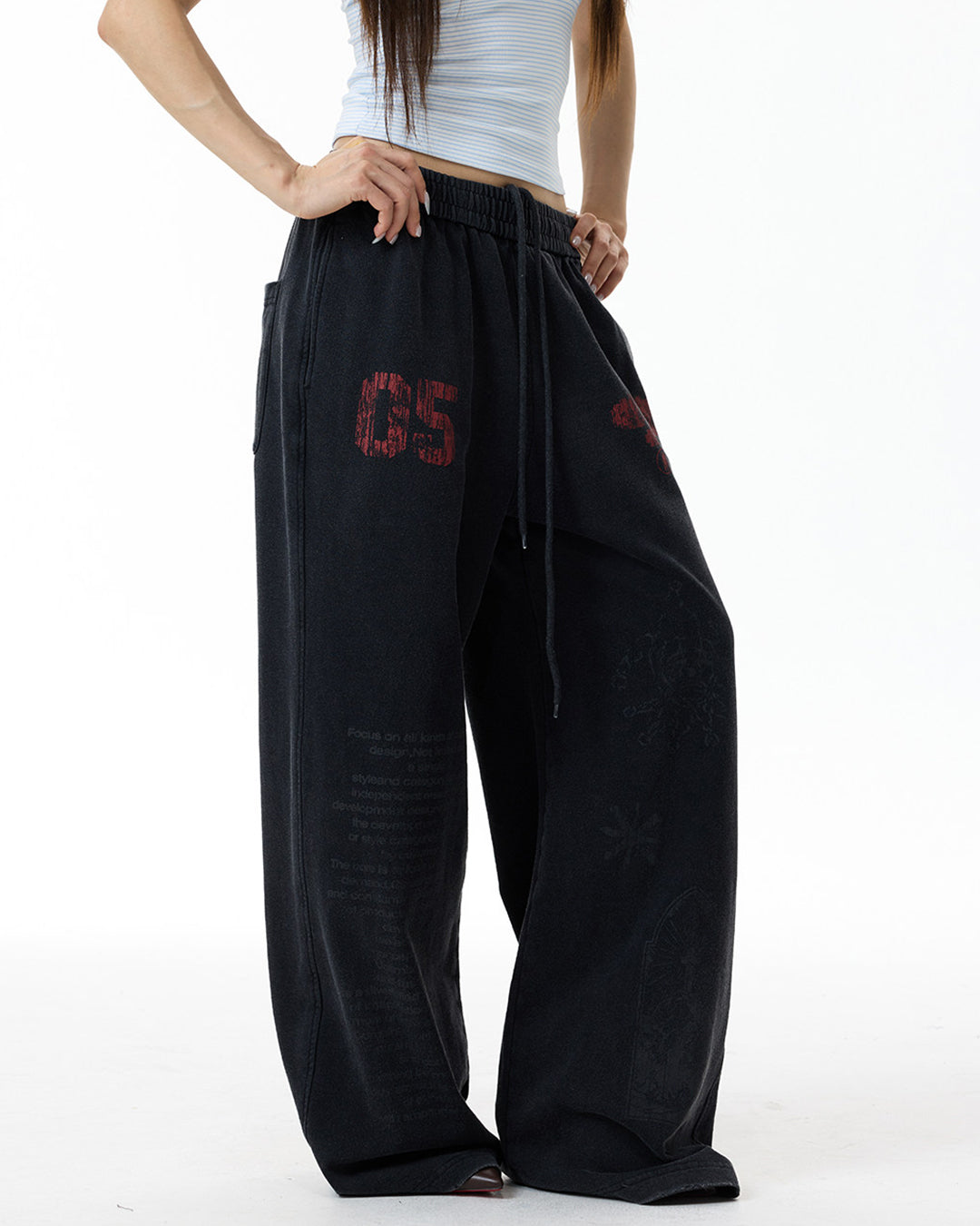 LETTER PRINT DISTRESSED STRAIGHT-LEG SWEATPANTS - BLACK