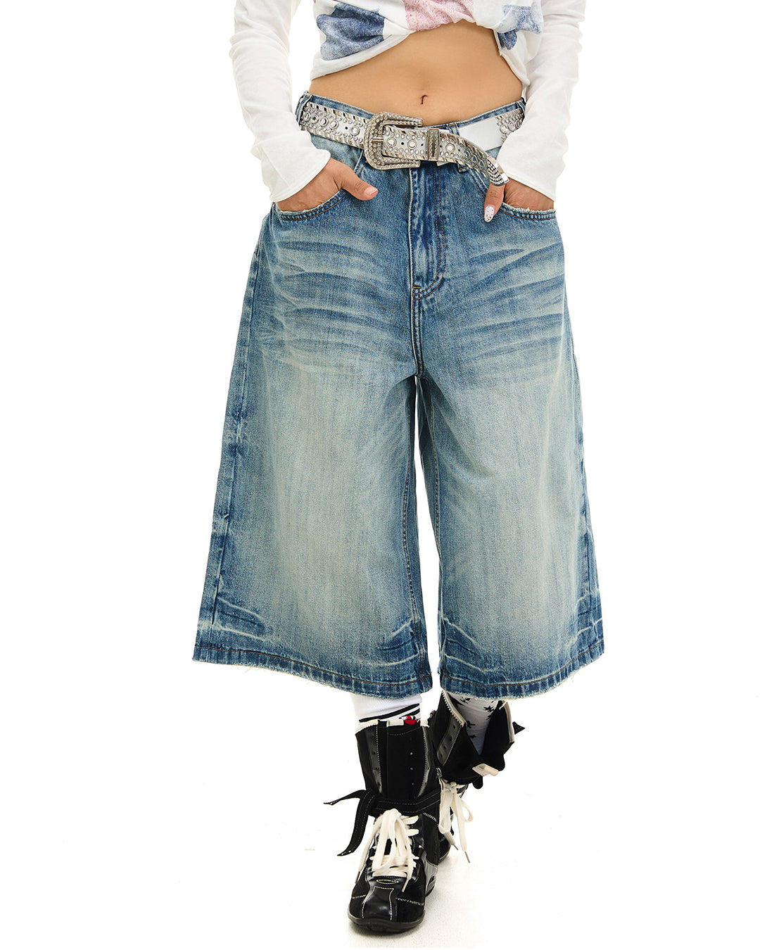 VINTAGE FADED WHISKER JORTS - BLUE