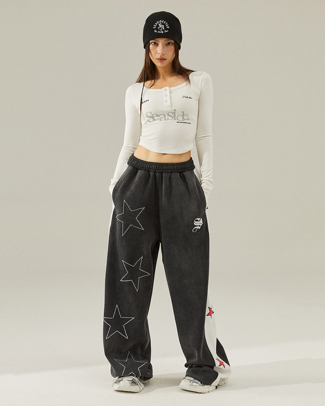 STREET STAR RHINESTONE SWEATPANTS - BLACK