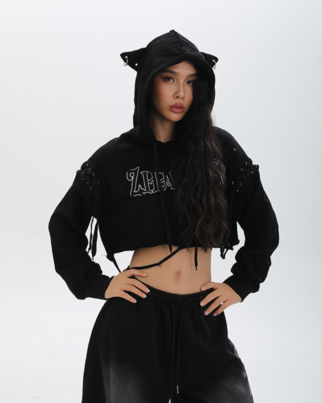 WASTELAND CAT EAR CROPPED HOODIES - BLACK