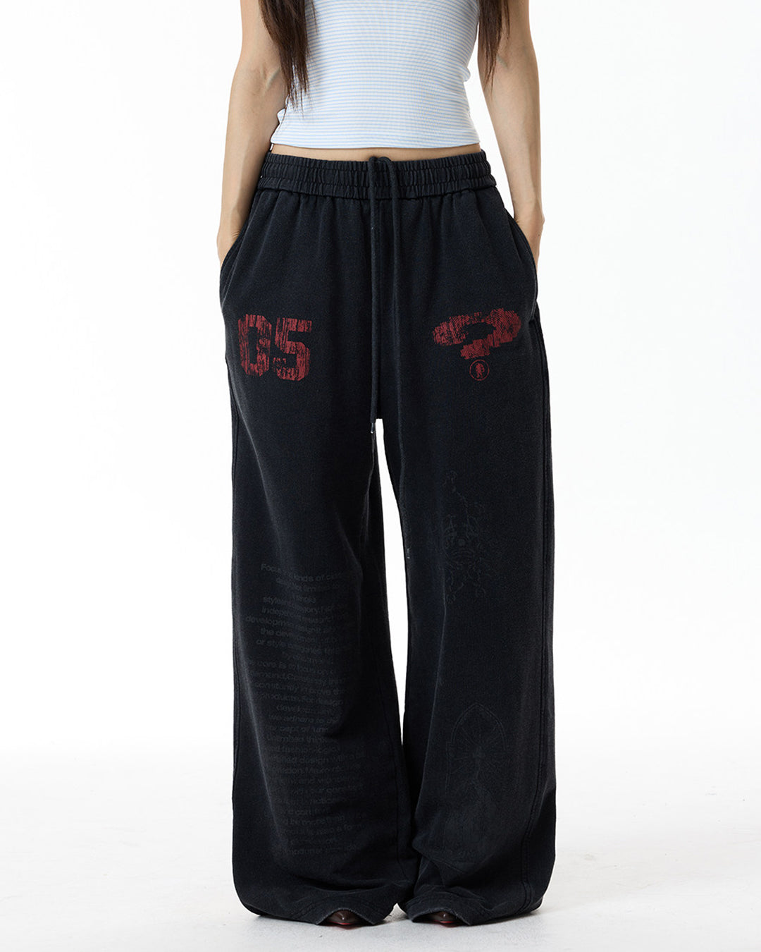 LETTER PRINT DISTRESSED STRAIGHT-LEG SWEATPANTS - BLACK