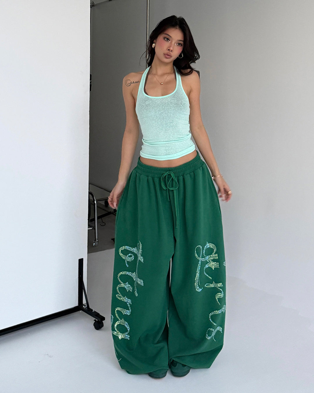 RHINESTONE LETTER TRAINING SWEATPANTS - GREEN
