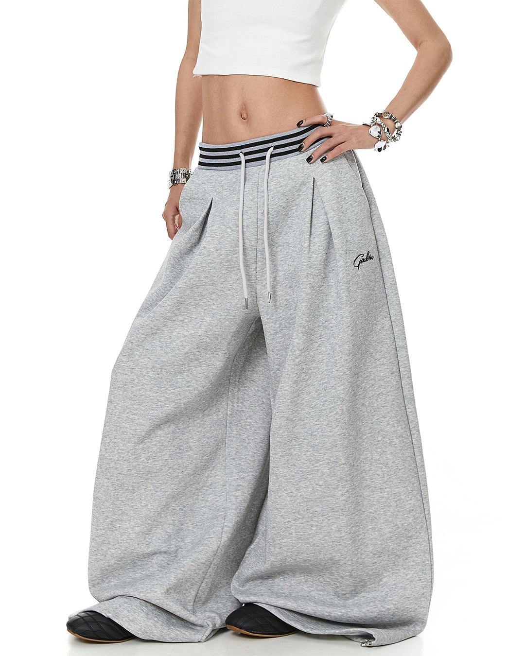 STRIPED WAIST CROSS EMBROIDERED CURVED SWEATPANTS - GRAY