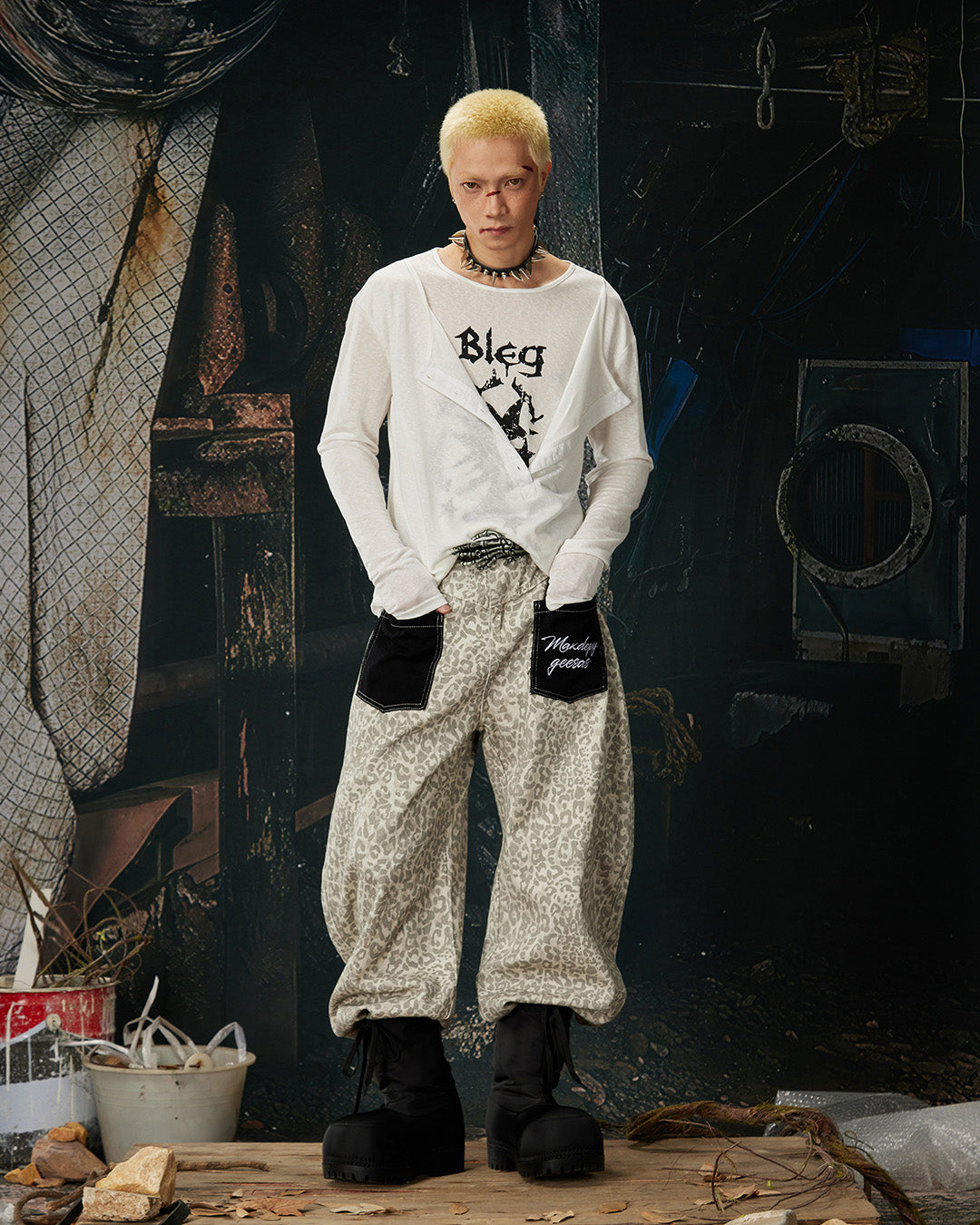 Y2K STYLE LEOPARD PRINT BARREL LEG JEANS - APRICOT