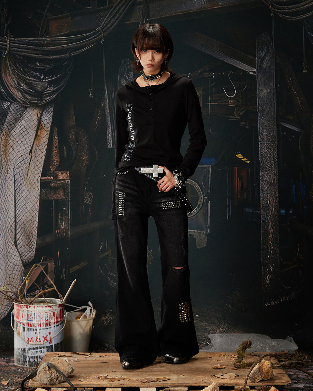 Y2K LETTER STAR RHINESTONE HOODIED TOPS - BLACK