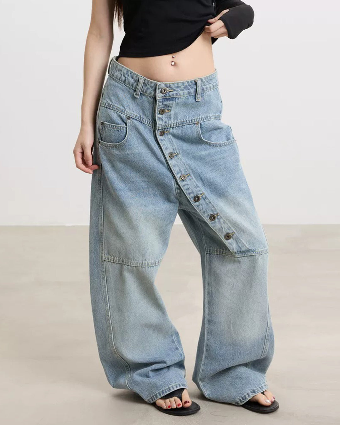 HEAVY WASH DECONSTRUCTED ASYMMETRIC BUTTON JEANS - BLUE