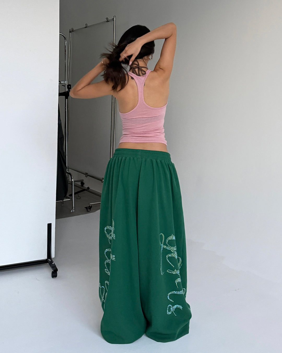 RHINESTONE LETTER TRAINING SWEATPANTS - GREEN
