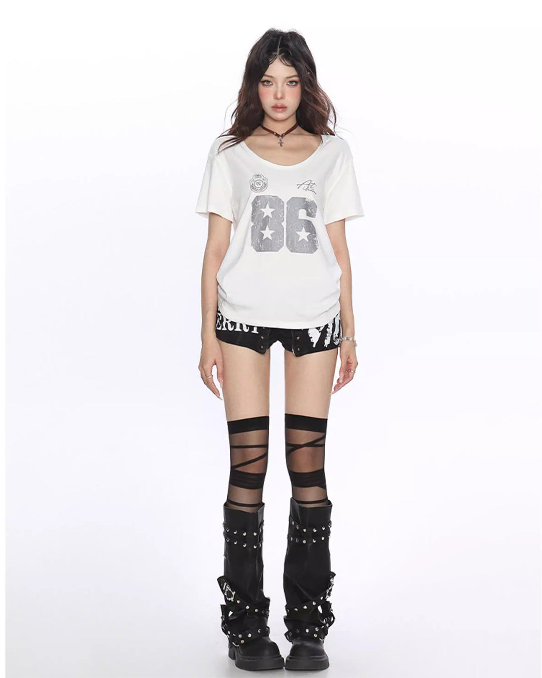 LETTER PRINT U-NECK T-SHIRTS - WHITE