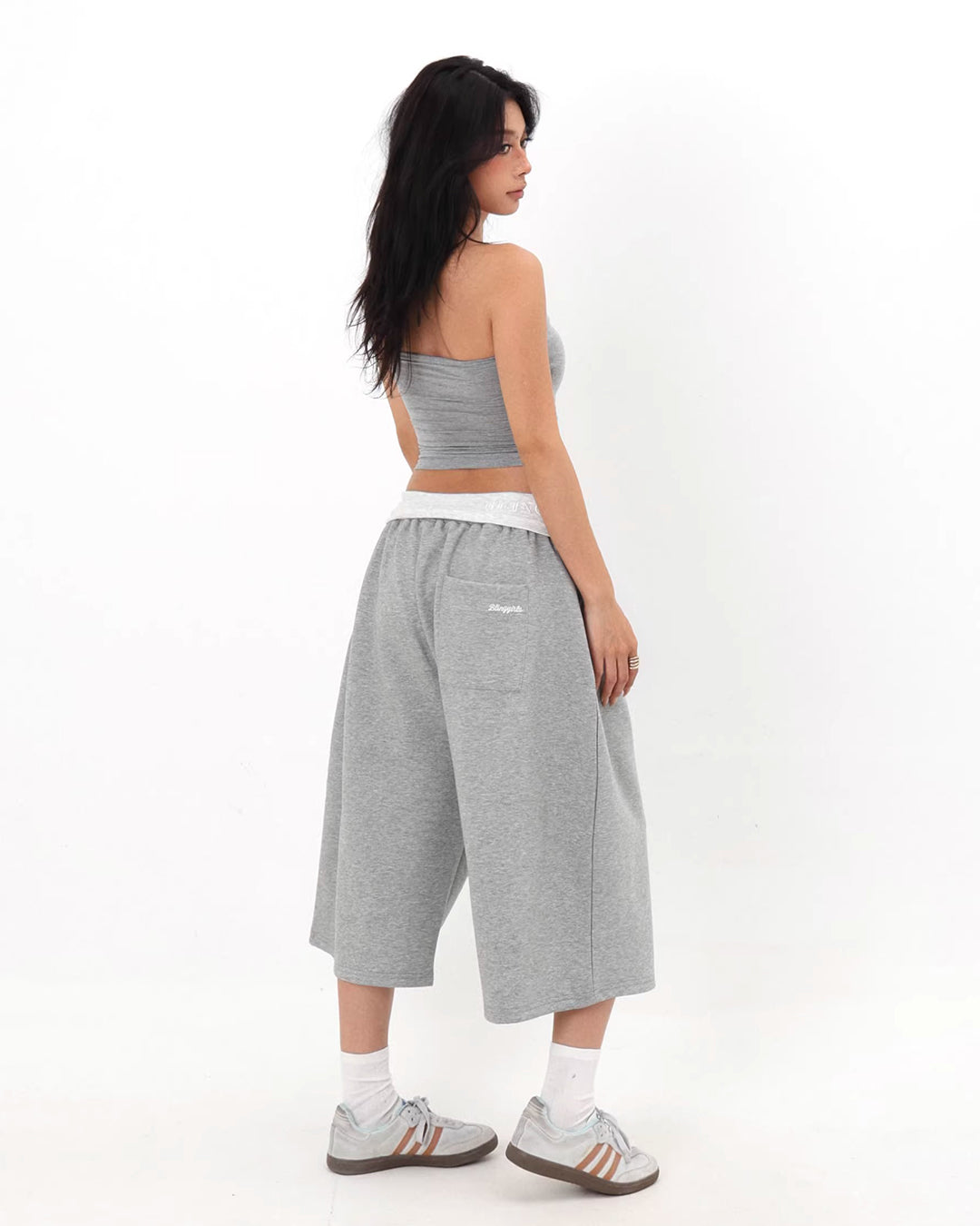 BAGGY WIDE-LEG CROPPED SWEATPANTS - GREY