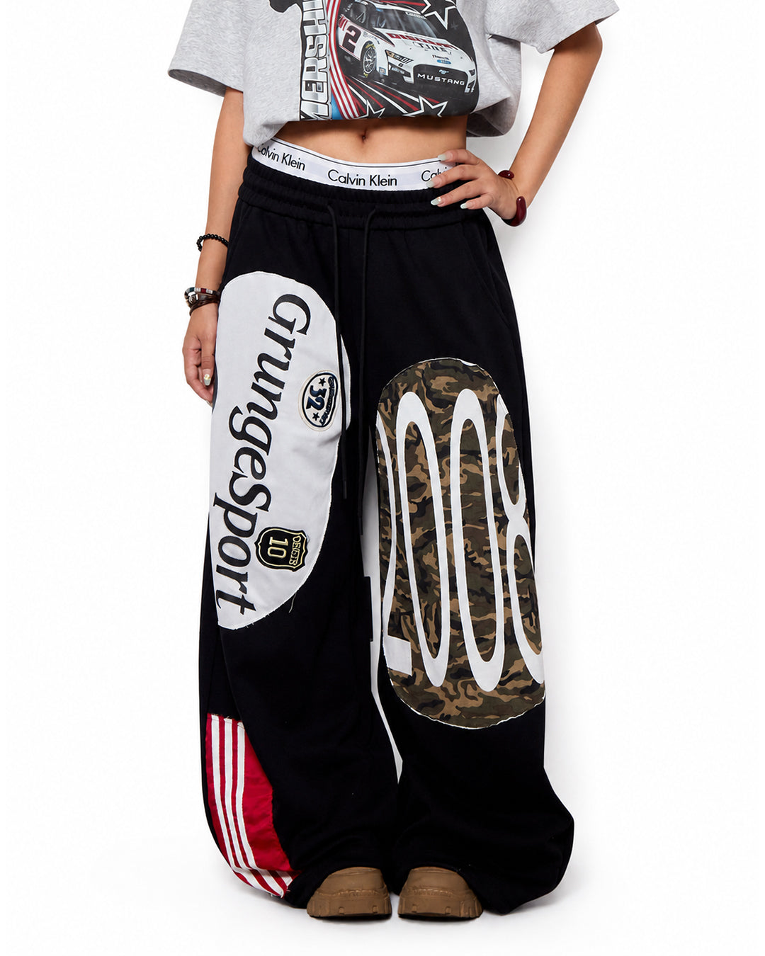 HIP-HOP PRINT PATCHWORK CURVED SWEATPANTS - BLACK