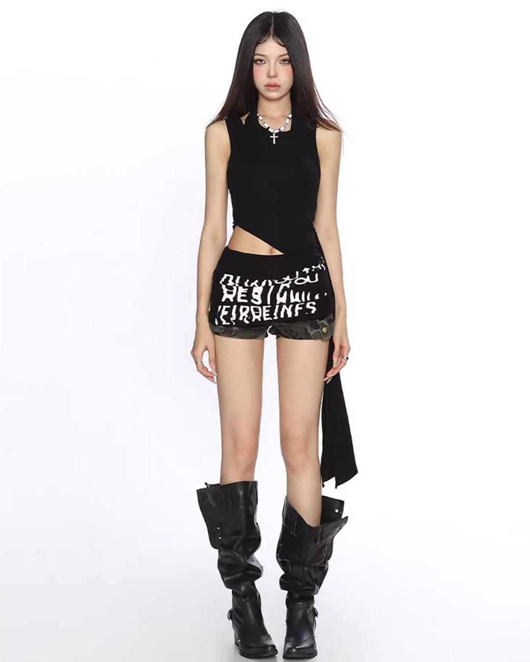 CUT-OUT WAIST LETTER PRINT TOPS - BLACK