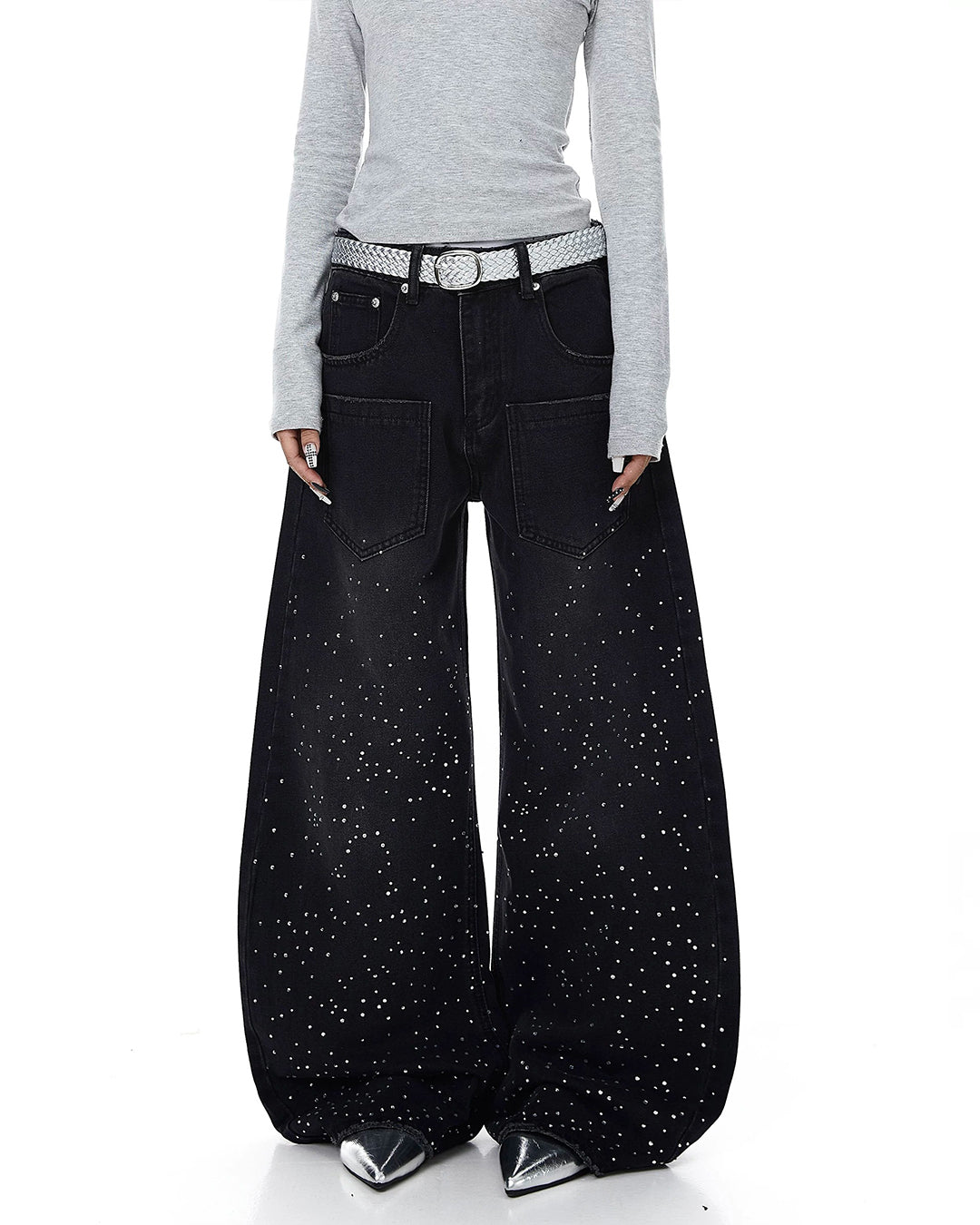 REVERSED POCKET RHINESTONE BARREL LEG JEANS - BLACK