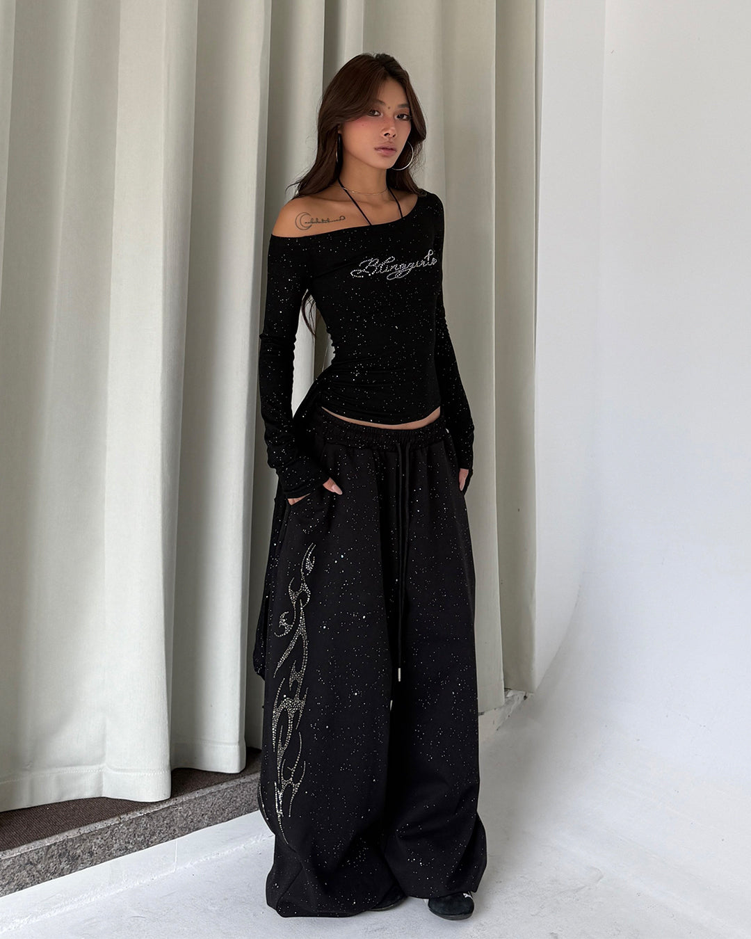 RHINESTONE SILVER GLITTER SWEATPANTS - BLACK