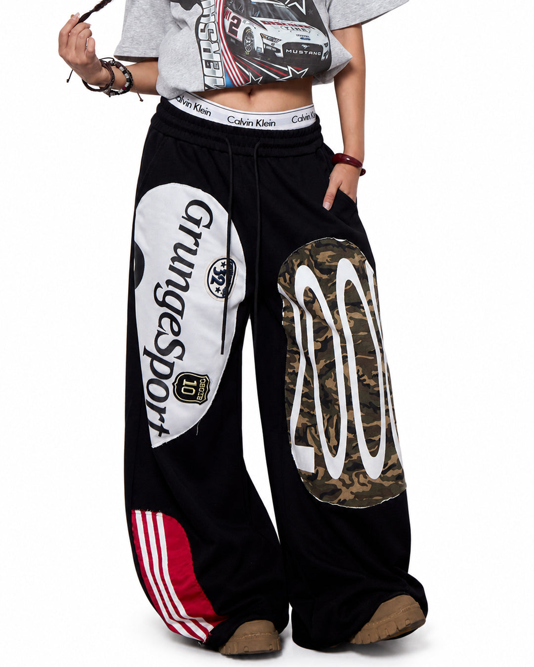 HIP-HOP PRINT PATCHWORK CURVED SWEATPANTS - BLACK