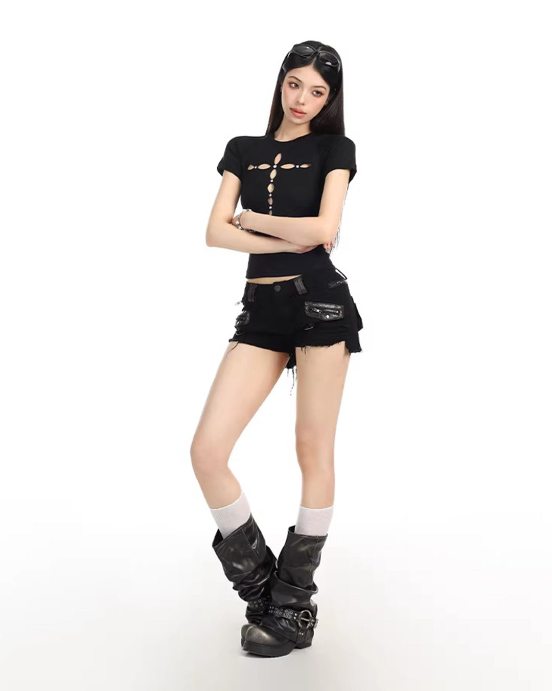 CROSS CUTOUT FITTED T-SHIRTS - BLACK