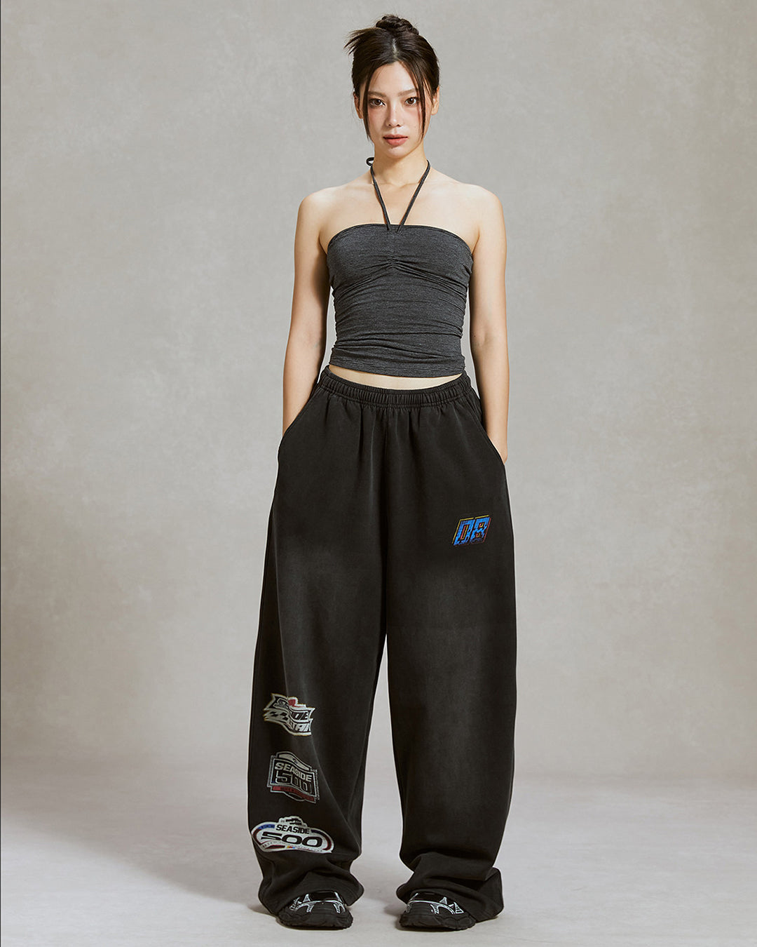 DISTRESSED WASHED AMERICAN PRINT SWEATPANTS - BLACK