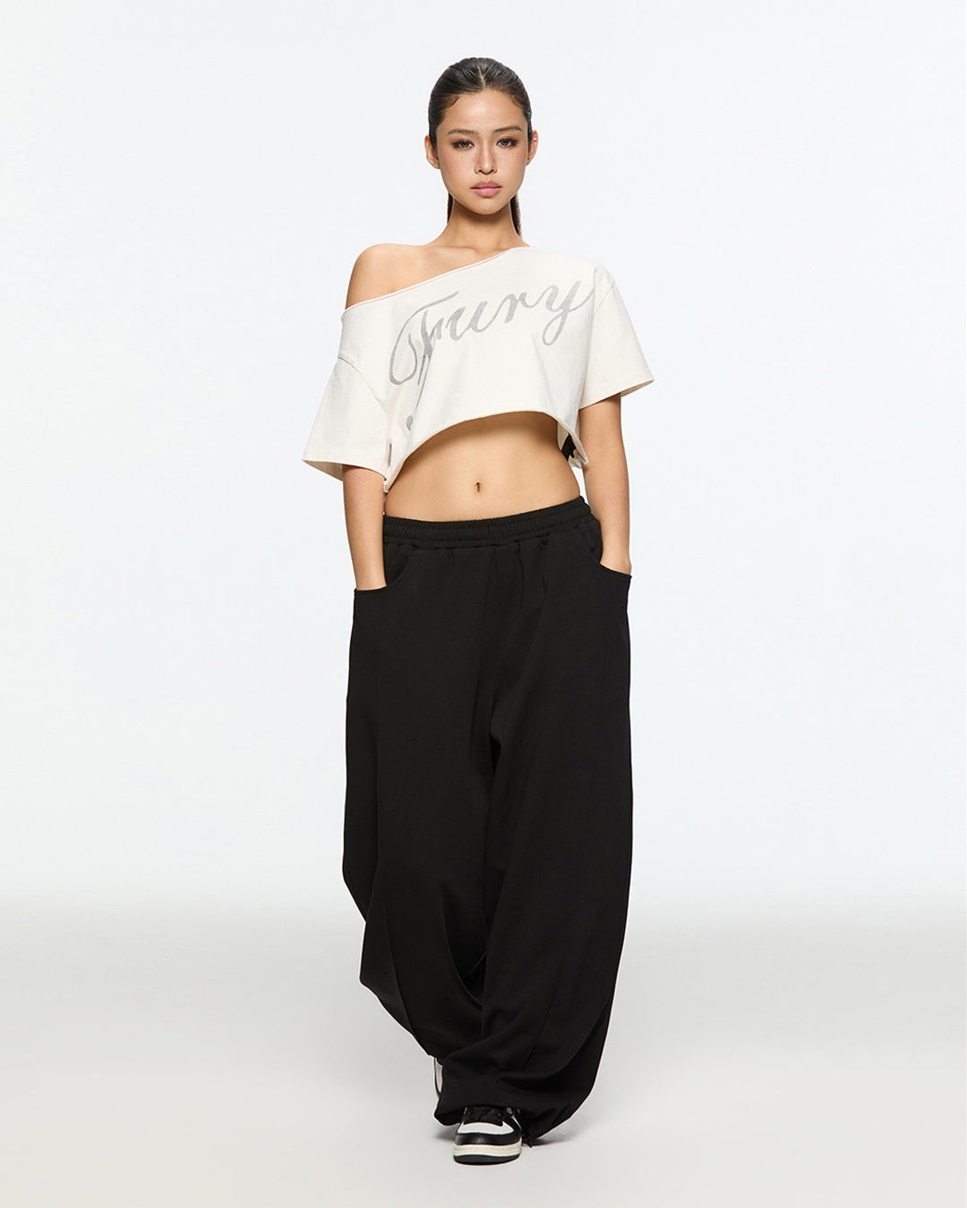 LETTER PRINT CROPPED ASYMMETRIC T-SHIRTS - WHITE