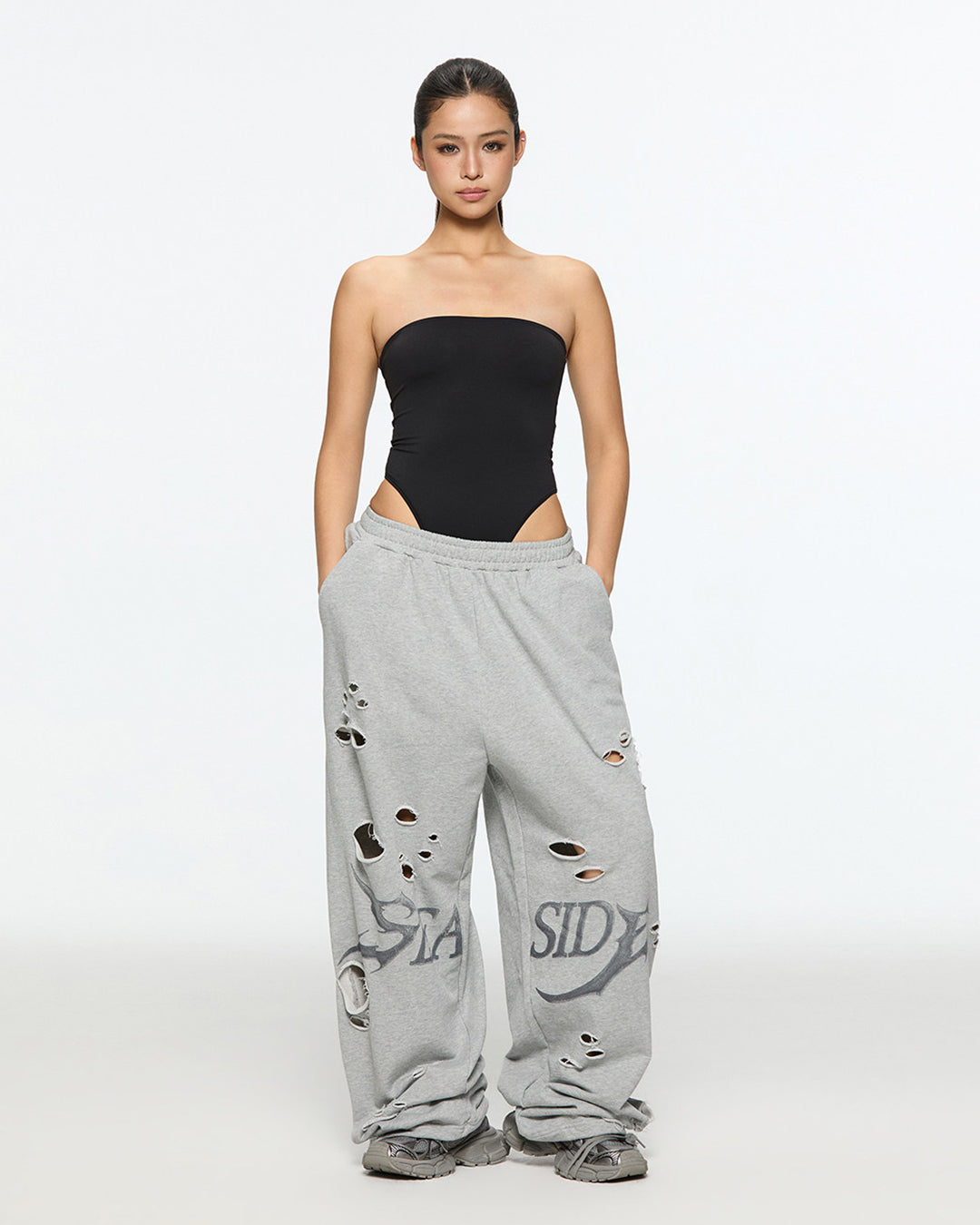 VINTAGE RIPPED RELAXED SWEATPANTS - GREY