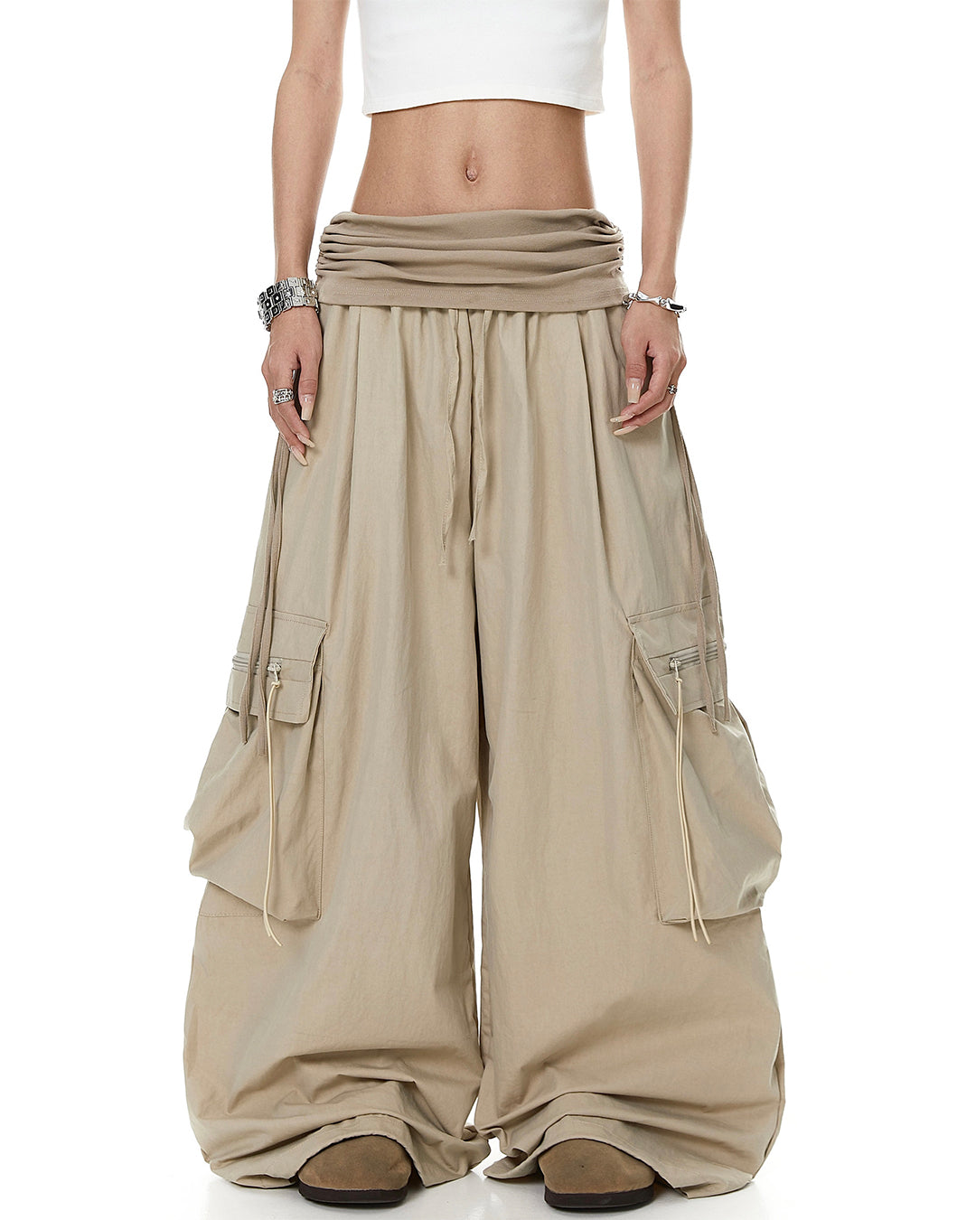 FOLD-OVER WAIST RUCHED PARACHUTE PANTS - KHAKI