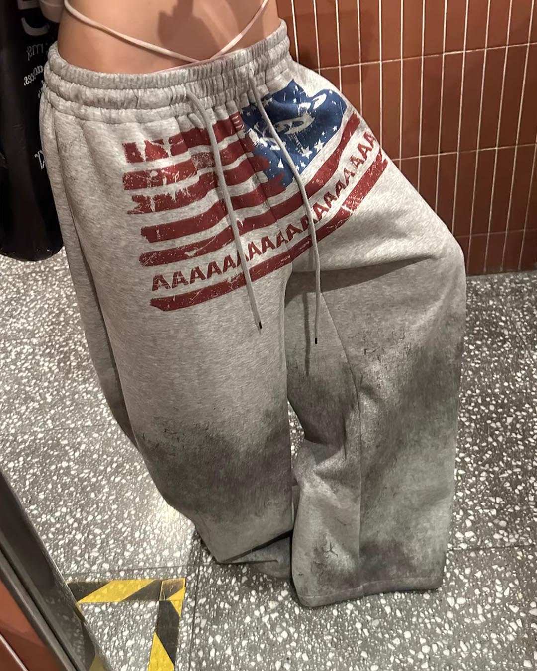 Y2K STAR-SPANGLED LOGO WIDE-LEG SWEATPANTS - GREY
