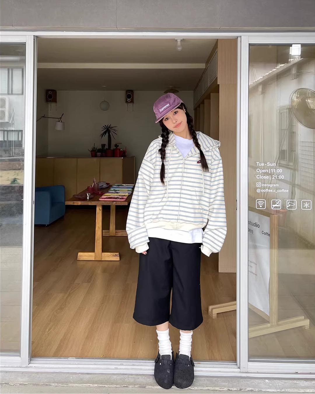 VINTAGE LAZY STRIPED OVERSIZED ZIP-UP HOODED SWEATSHIRTS - WHITE &amp; BLUE